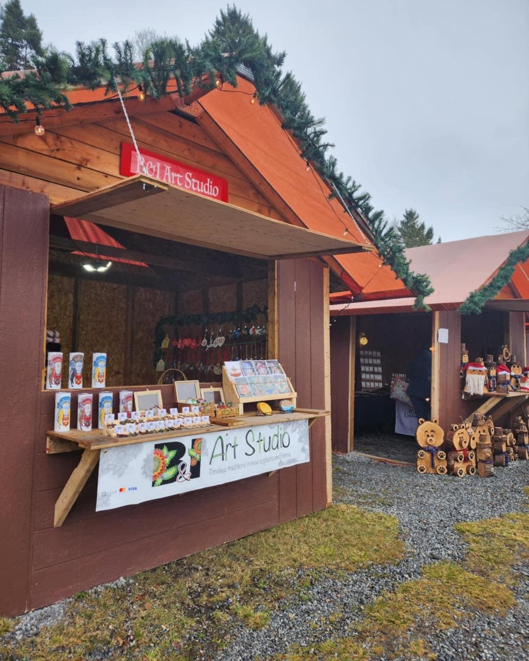 B&I Art Studio market booth and display