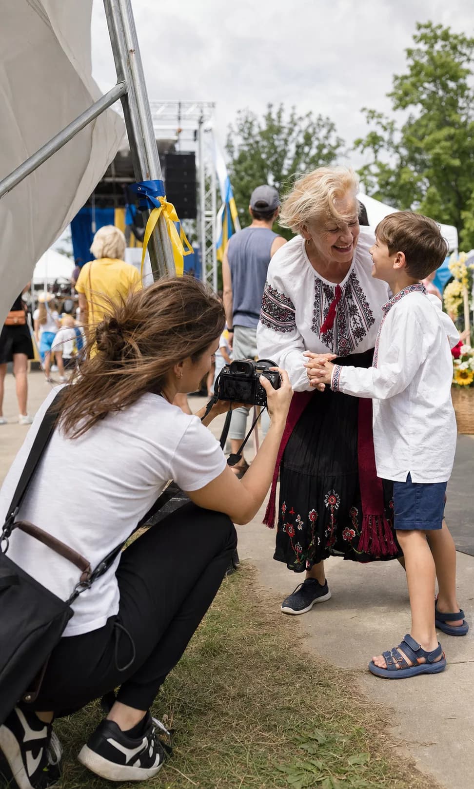 Concept illustratif d'une photographe bénévole se préparant à documenter un événement communautaire